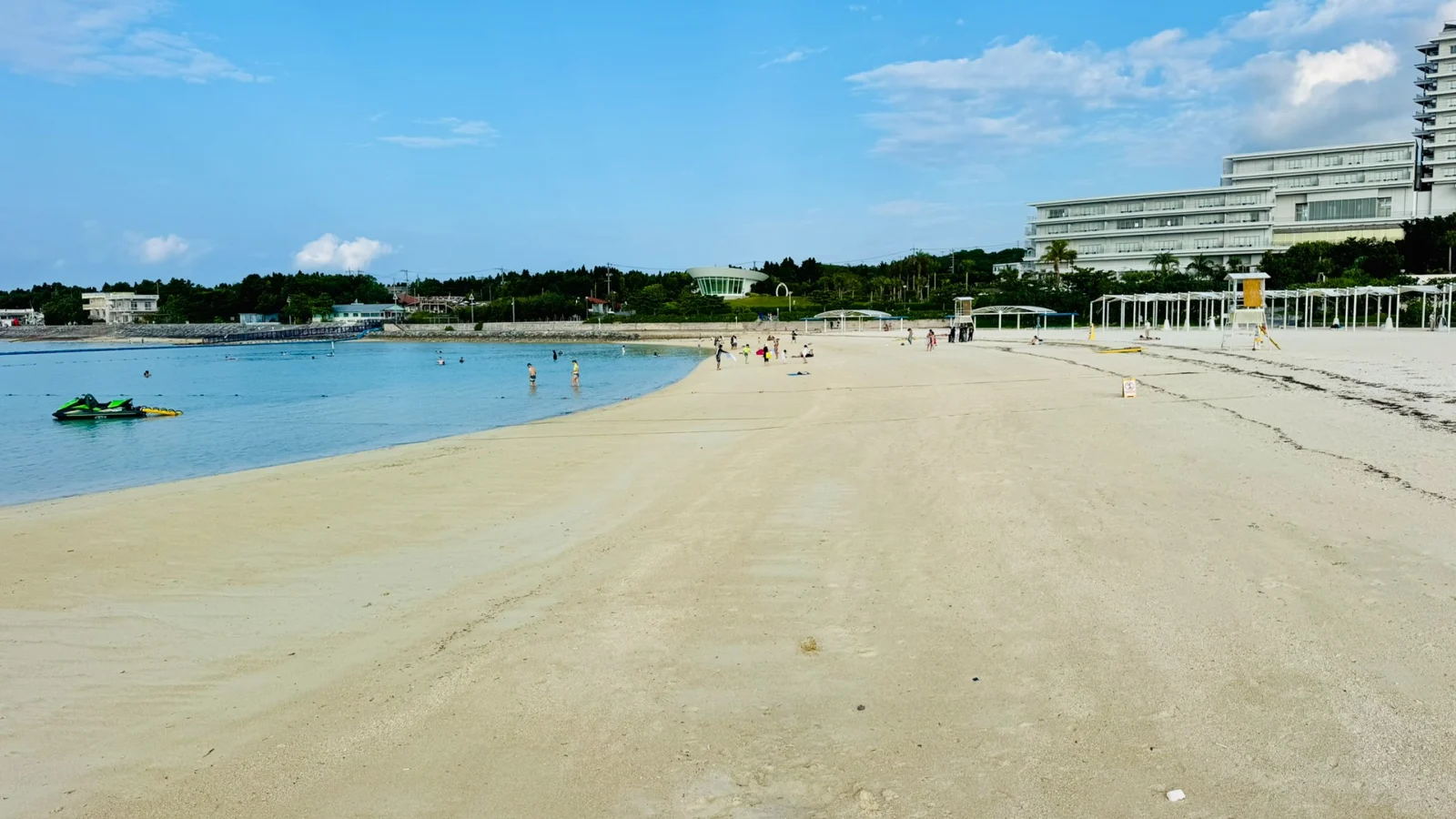 海洋博公園のエメラルドビーチ