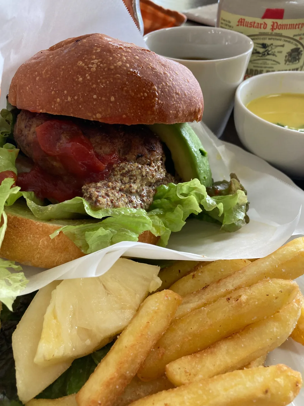 ハンバーガーとポテト